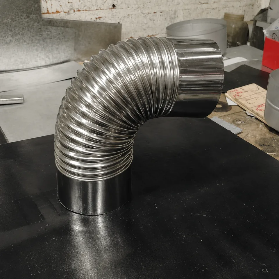 Codo Corrugado Inoxidable 90° — producto de hojalatería